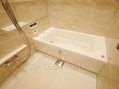 Bath Room*Photo of similar layout