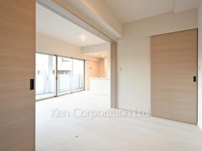 Bedroom ※Photo of the same layout on 3 floor. Decoration and fixture may differ.