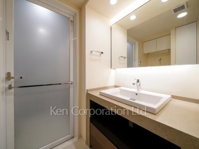 Powder Room
