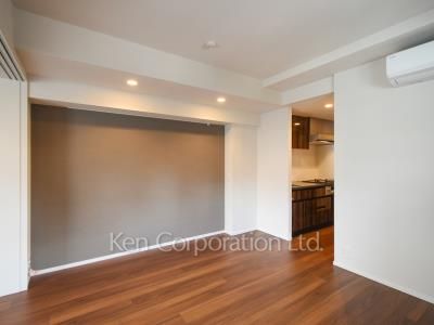 Living-Dining ※Photo of the same layout on 10 floor. Decoration and fixture may differ.