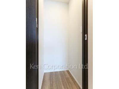 Storage ※Photo of the same layout on 21 floor. Decoration and fixture may differ.