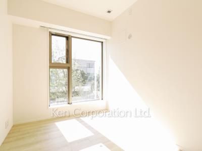 Bedroom ※Photo of the same layout on 3 floor. Decoration and fixture may differ.