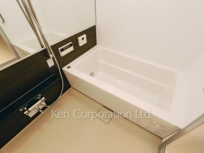 Bath ※Photo of the same layout on 3 floor. Decoration and fixture may differ.