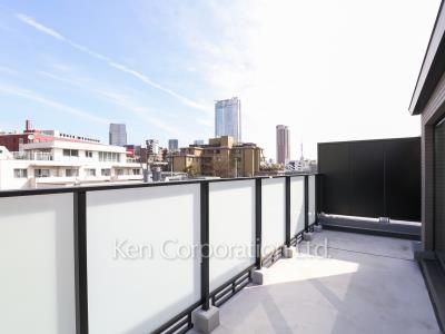 Roof Balcony