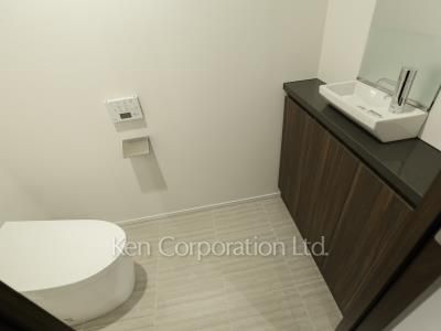 Lavatory