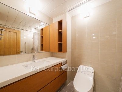 Powder Room
