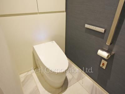 Lavatory