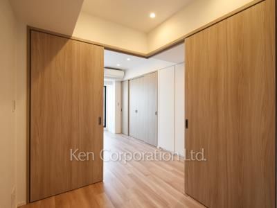 Bedroom ※Photo of the same layout on 11 floor. Decoration and fixture may differ.