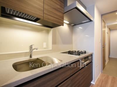 Kitchen ※Photo of the same layout on 11 floor. Decoration and fixture may differ.