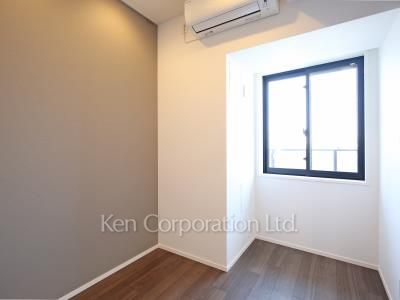 Bedroom ※Photo of the same layout on 12 floor. Decoration and fixture may differ.