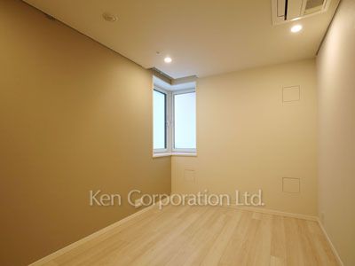 Bedroom ※Photo of the same layout on 10 floor. Decoration and fixture may differ.