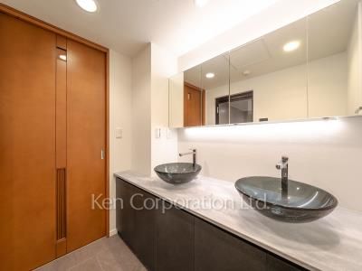Powder Room