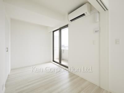 Bedroom ※Photo of the same layout on 12 floor. Decoration and fixture may differ.