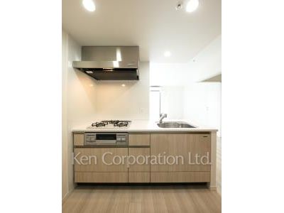 Kitchen ※Photo of the same layout on 12 floor. Decoration and fixture may differ.