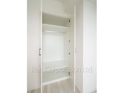 Closet ※Photo of the same layout on 3 floor. Decoration and fixture may differ.