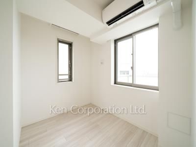 Bedroom ※Photo of the same layout on 3 floor. Decoration and fixture may differ.