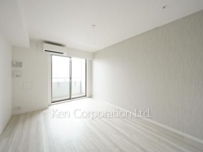 Living-Dining ※Photo of the same layout on 12 floor. Decoration and fixture may differ.