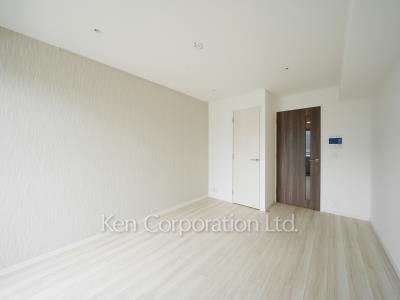 Living-Dining ※Photo of the same layout on 12 floor. Decoration and fixture may differ.