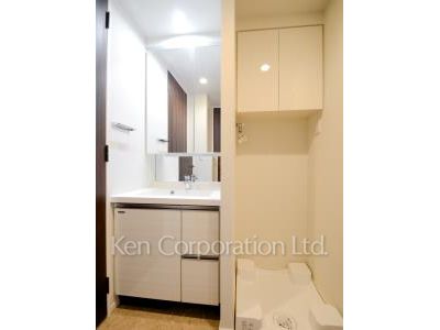 Washing Machine Space ※Photo of the same layout on 10 floor. Decoration and fixture may differ.