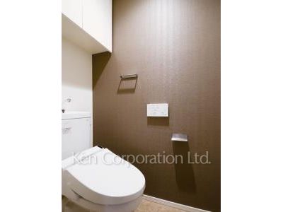 Lavatory ※Photo of the same layout on 10 floor. Decoration and fixture may differ.