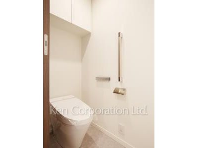 Lavatory ※Photo of the same layout on 6 floor. Decoration and fixture may differ.