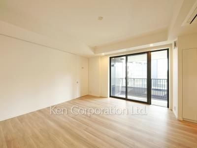 Living-Dining ※Photo of the same layout on 6 floor. Decoration and fixture may differ.
