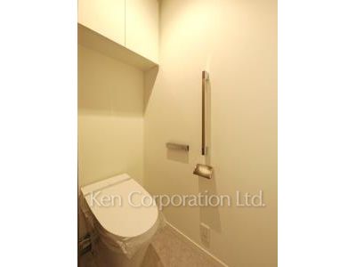 Lavatory ※Photo of the same layout on 6 floor. Decoration and fixture may differ.
