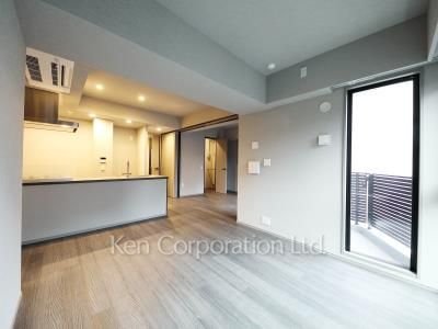 Living-Dining ※Photo of the same layout on 5 floor. Decoration and fixture may differ.