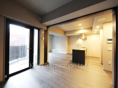 Bedroom ※Photo of the same layout on 5 floor. Decoration and fixture may differ.