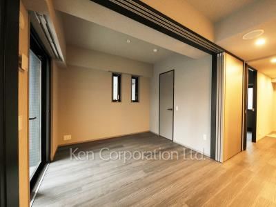 Bedroom ※Photo of the same layout on 5 floor. Decoration and fixture may differ.