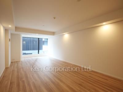 Living-Dining ※Photo of the same layout on 4 floor. Decoration and fixture may differ.