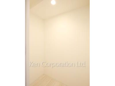 Closet ※Photo of the same layout on 3 floor. Decoration and fixture may differ.