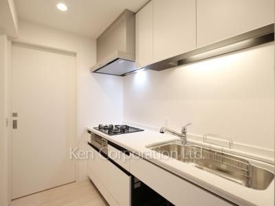 Kitchen ※Photo of the same layout on 3 floor. Decoration and fixture may differ.