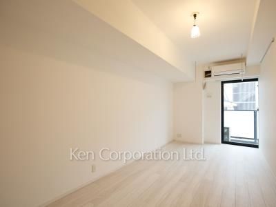 Bedroom ※Photo of the same layout on 3 floor. Decoration and fixture may differ.