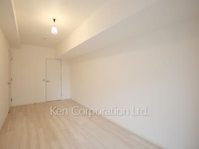 Bedroom ※Photo of the same layout on 3 floor. Decoration and fixture may differ.