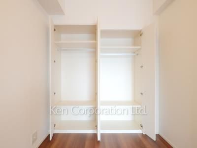 Closet ※Photo of the same layout on 7 floor. Decoration and fixture may differ.