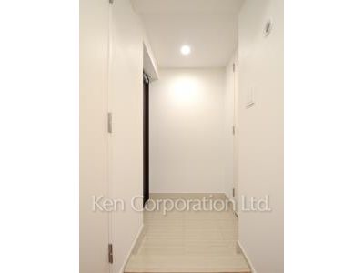 Entrance ※Photo of the same layout on 7 floor. Decoration and fixture may differ.