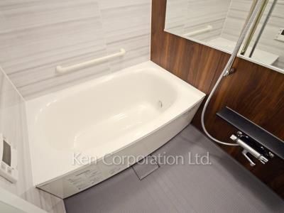 Bath ※Photo of the same layout on 7 floor. Decoration and fixture may differ.