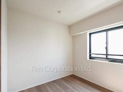 Bedroom ※Photo of the same layout on 5 floor. Decoration and fixture may differ.