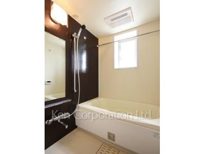 Bath ※Photo of the same layout on 12 floor. Decoration and fixture may differ.