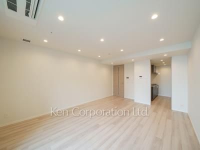Living-Dining ※Photo of the same layout on 23 floor. Decoration and fixture may differ.