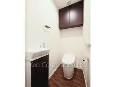 Lavatory ※Photo of the same layout on 27 floor. Decoration and fixture may differ.