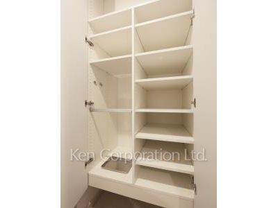 Shoes Closet