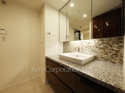 Powder Room