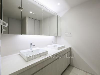 Powder Room