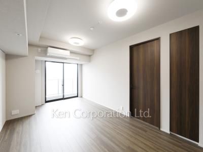 Living-Dining ※Photo of the same layout on 16 floor. Decoration and fixture may differ.