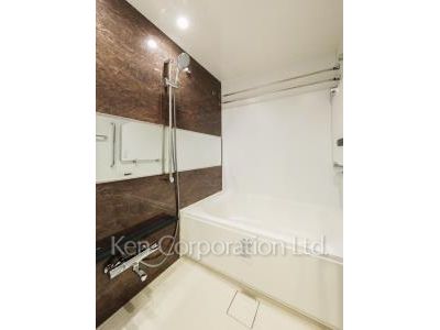 Bath ※Photo of the same layout on 16 floor. Decoration and fixture may differ.