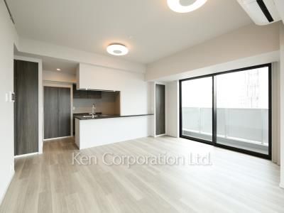 Living-Dining ※Photo of the same layout on 10 floor. Decoration and fixture may differ.