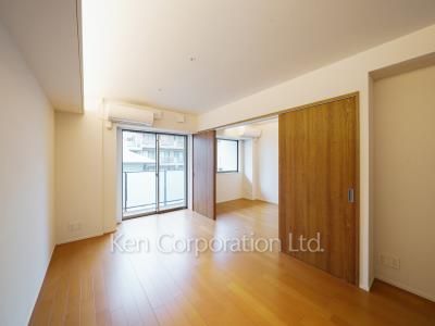 Living-Dining ※Photo of the same layout on 3 floor. Decoration and fixture may differ.