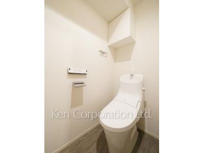 Lavatory ※Photo of the same layout on 3 floor. Decoration and fixture may differ.